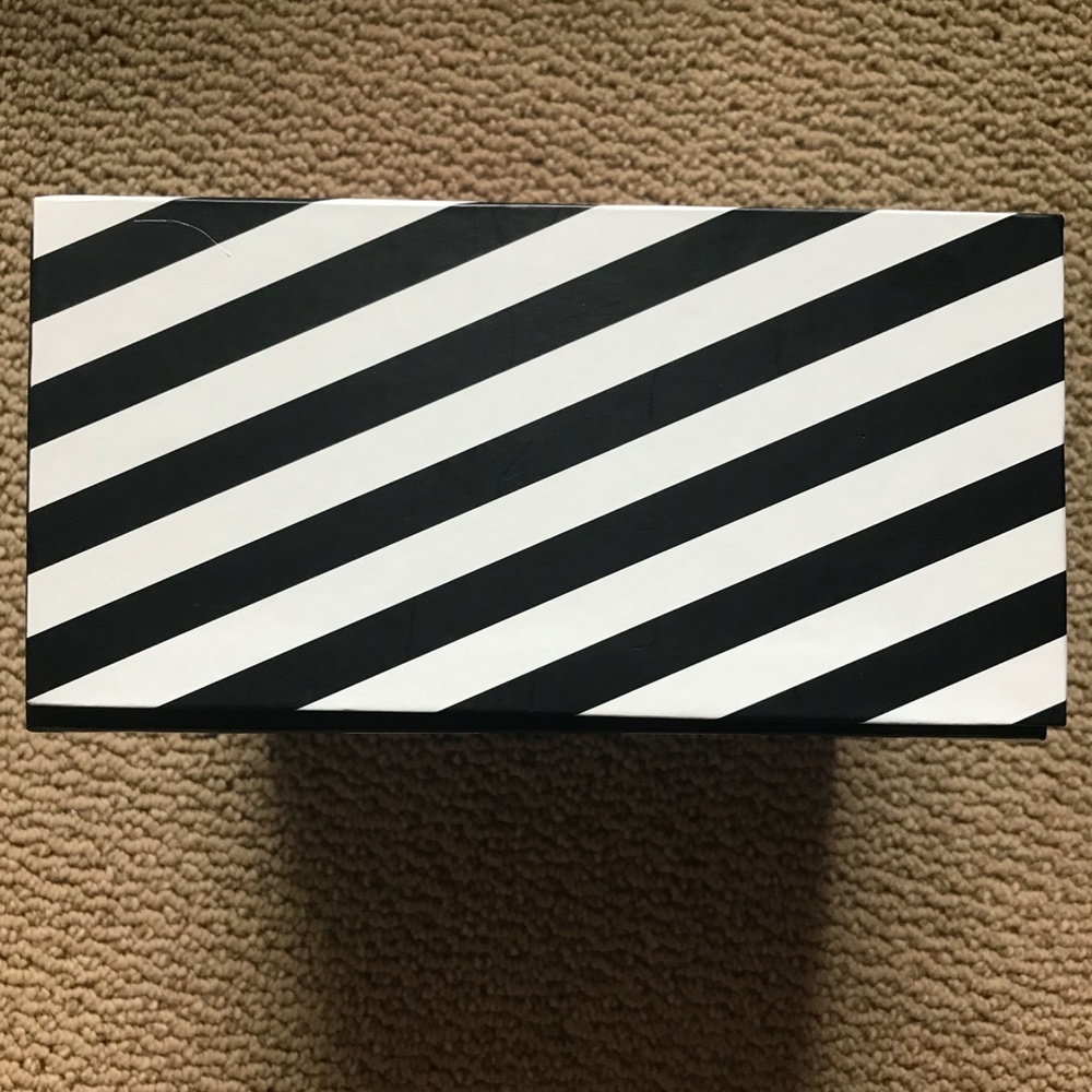 Sephora Gift Box - Picture 5 of 6